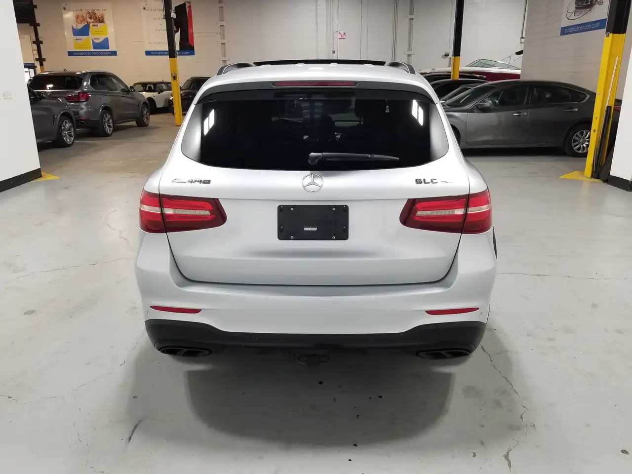 Mercedes-Benz GLC снимка Mercedes-Benz GLC