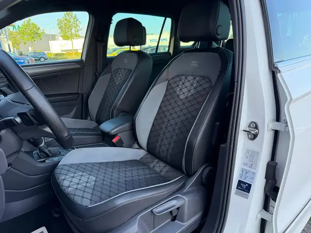 Volkswagen Tiguan view 14