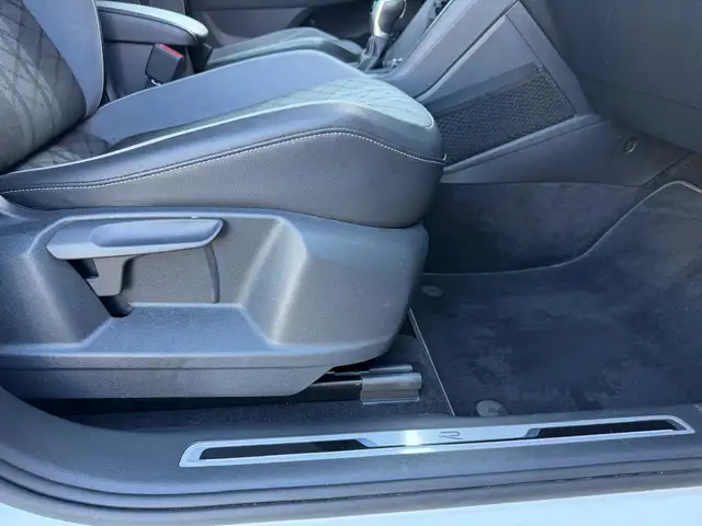 Volkswagen Tiguan view 29