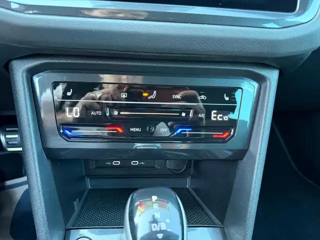 Volkswagen Tiguan view 21