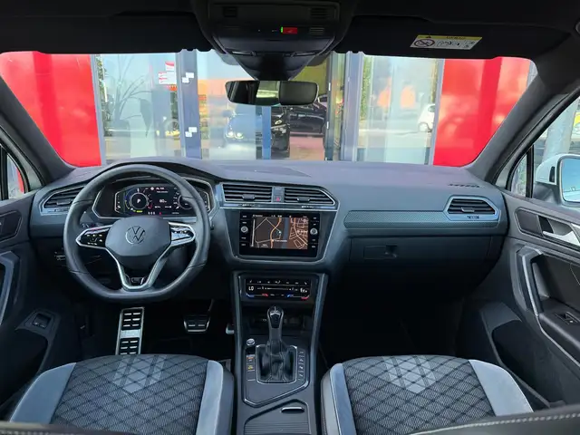 Volkswagen Tiguan view 24