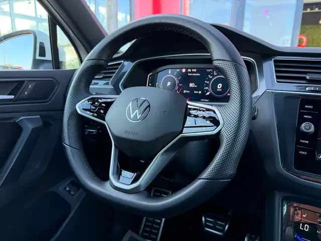 Volkswagen Tiguan view 25
