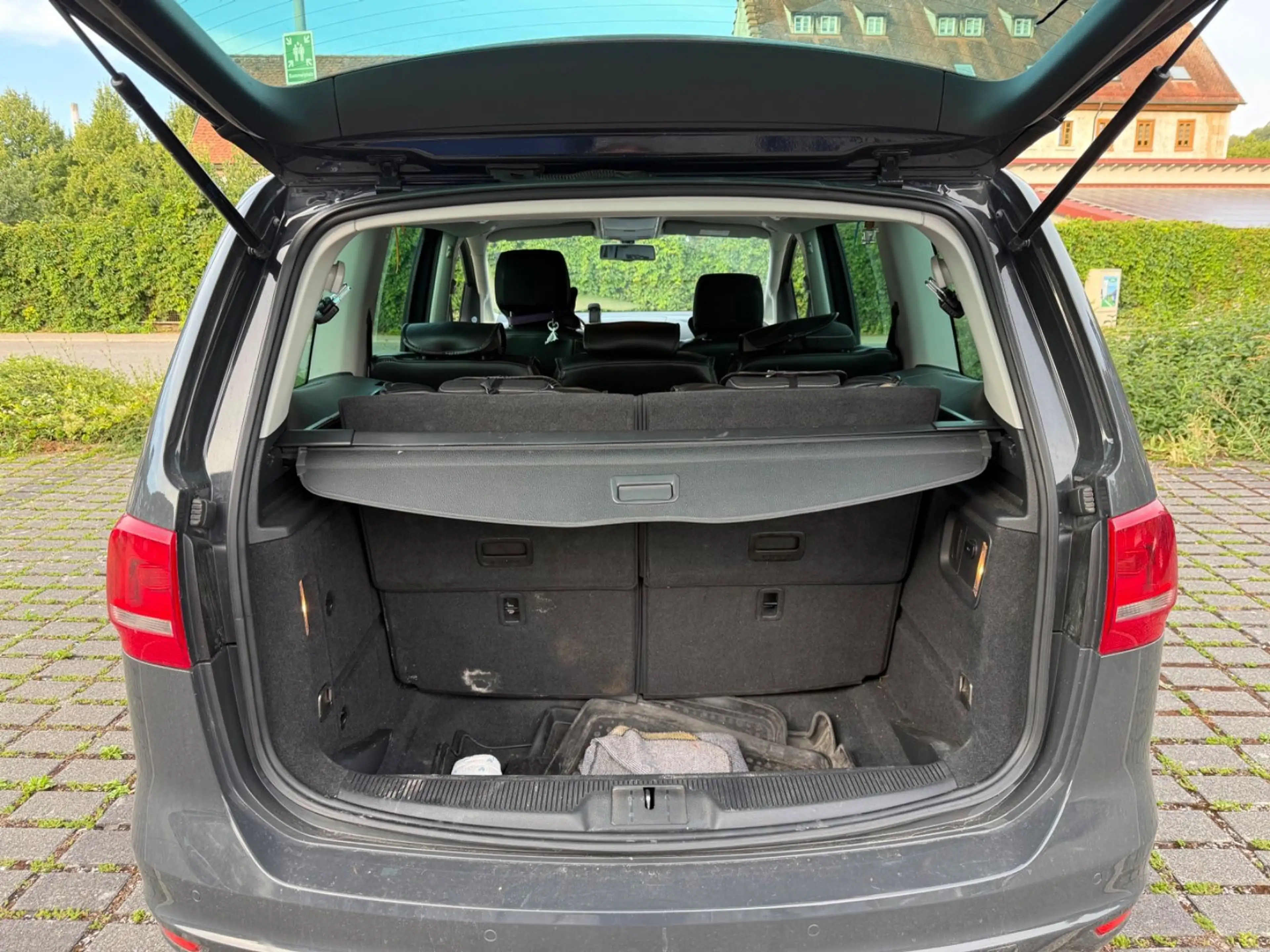 Volkswagen Sharan 2.0 TDI BMT Cup/7-Sitzer/TÜV 07.2028 — photo 11