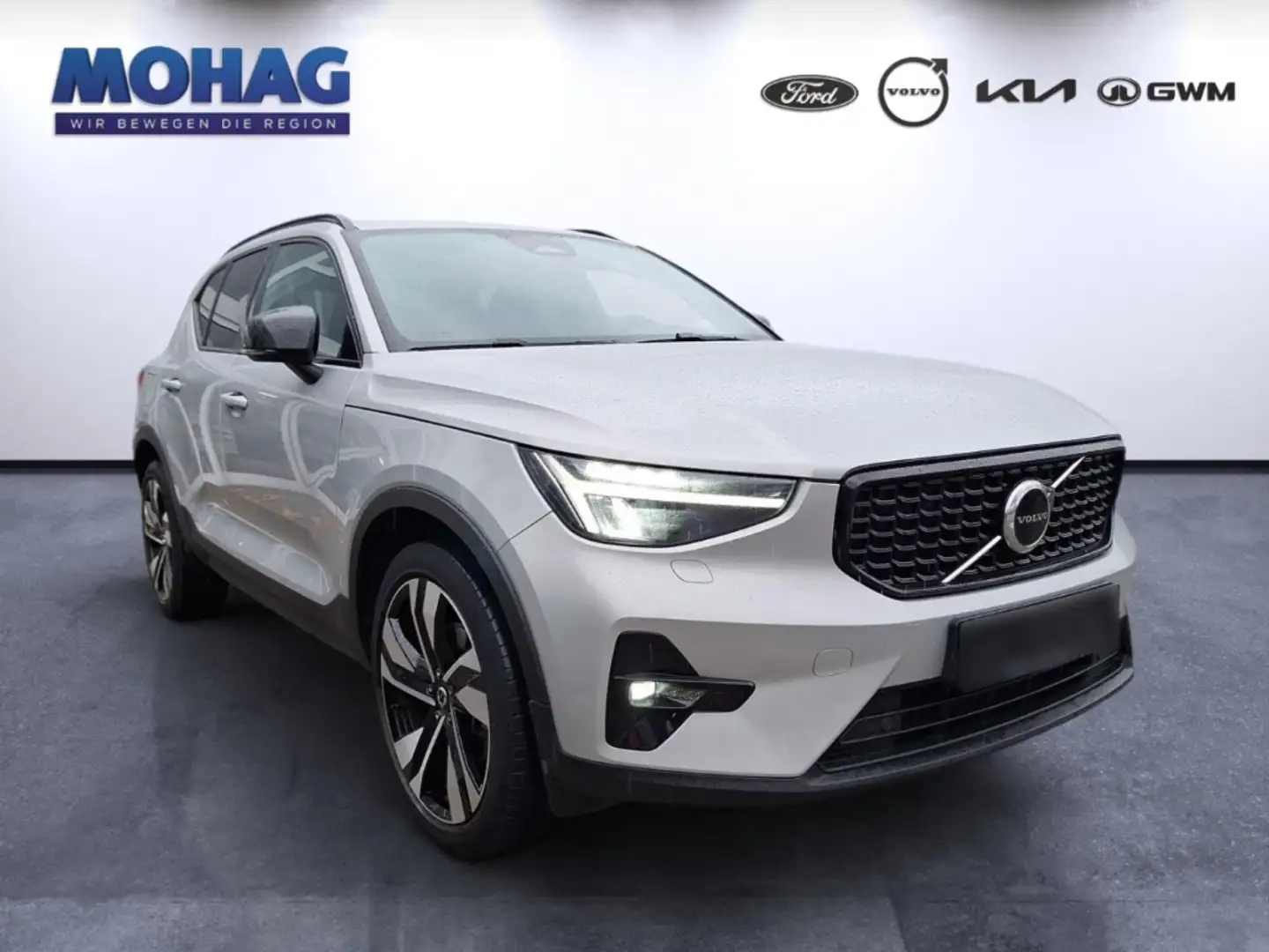 Volvo XC40 2WD Plus Dark Navi 20''Zoll Argent - 2