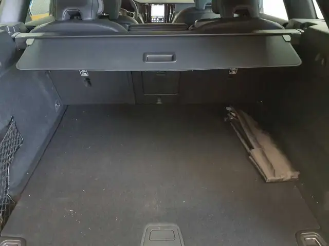 Volvo XC60 view 15