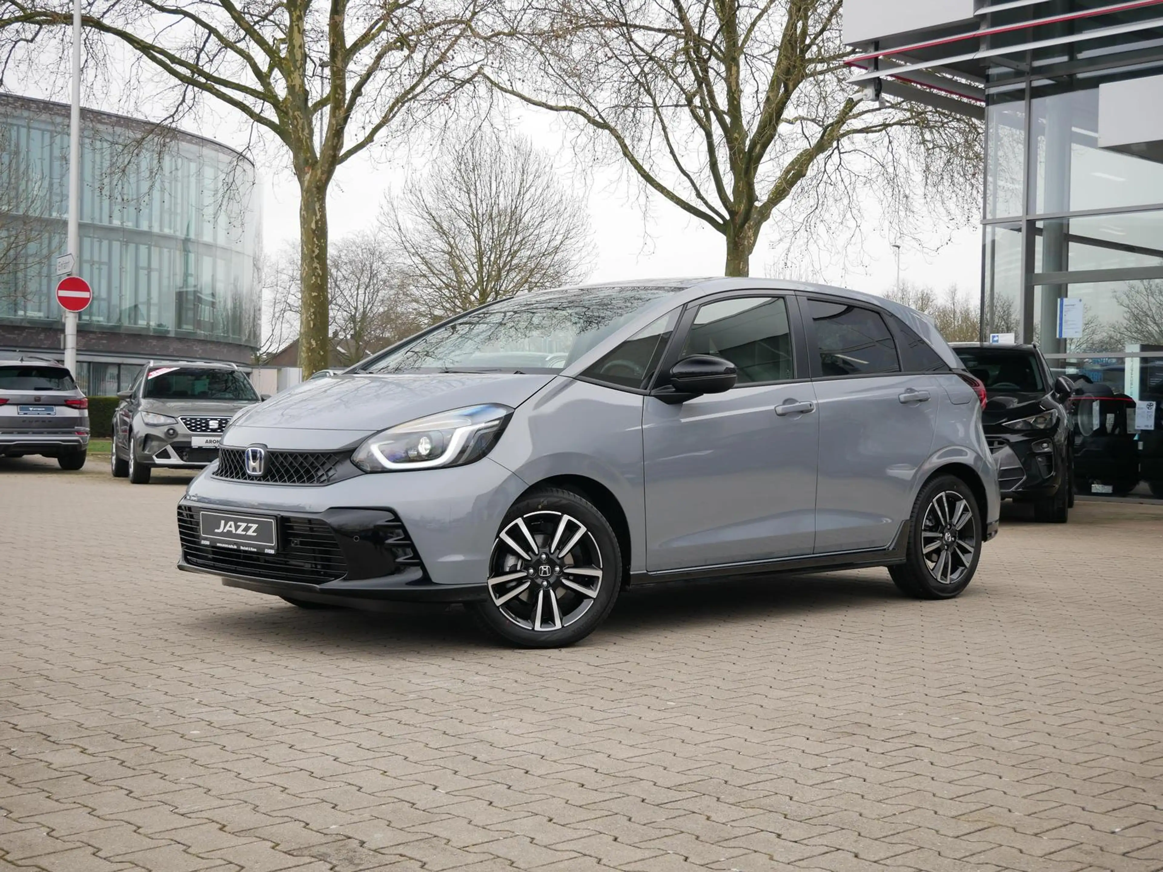 Honda Jazz 1.5 i-MMD Hybrid Advance Sport e:CVT + NAVI — photo 2