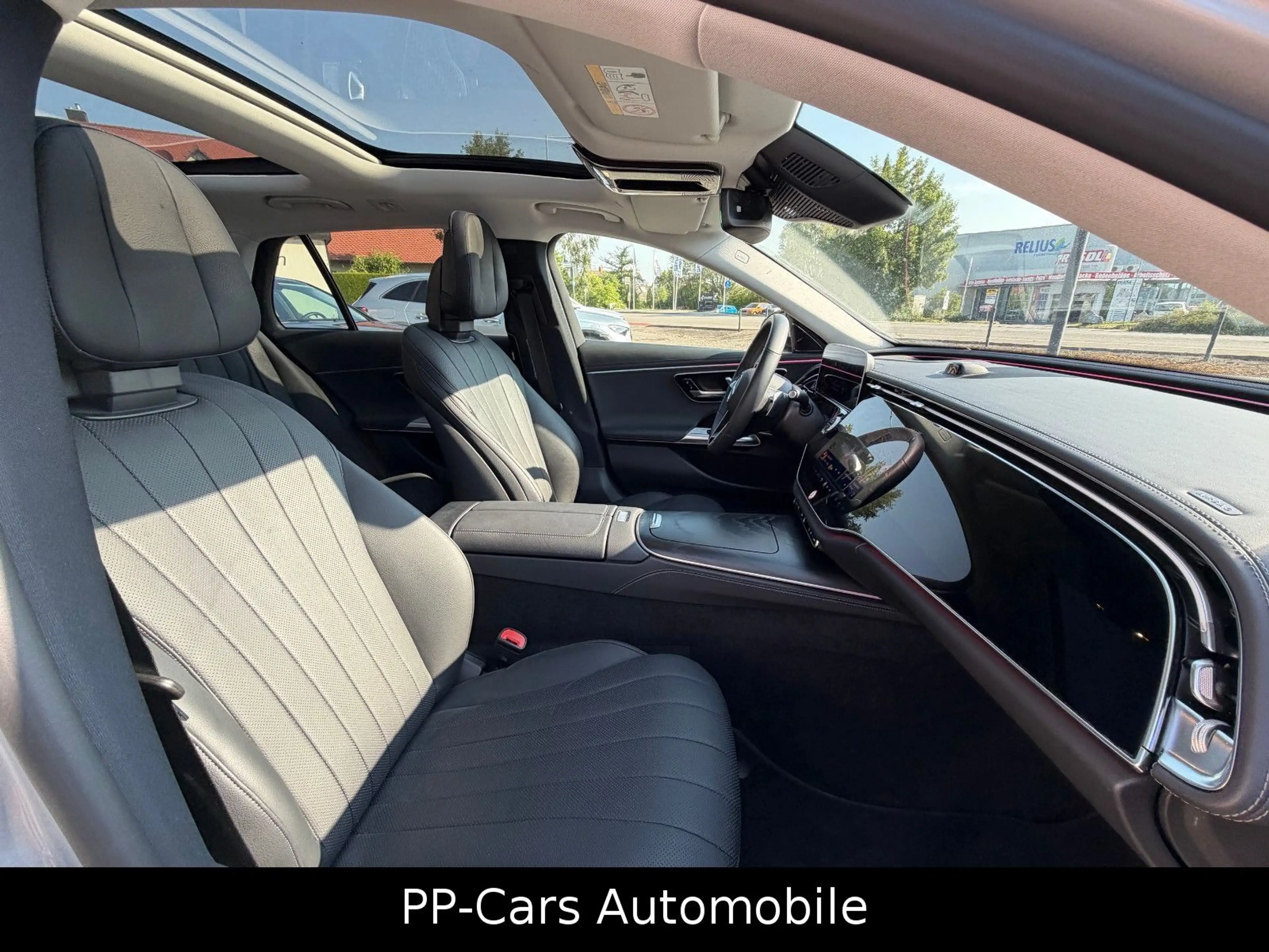 Mercedes-Benz E 220 d T Exclusive Premium+*Superscreen*Massage — photo 11