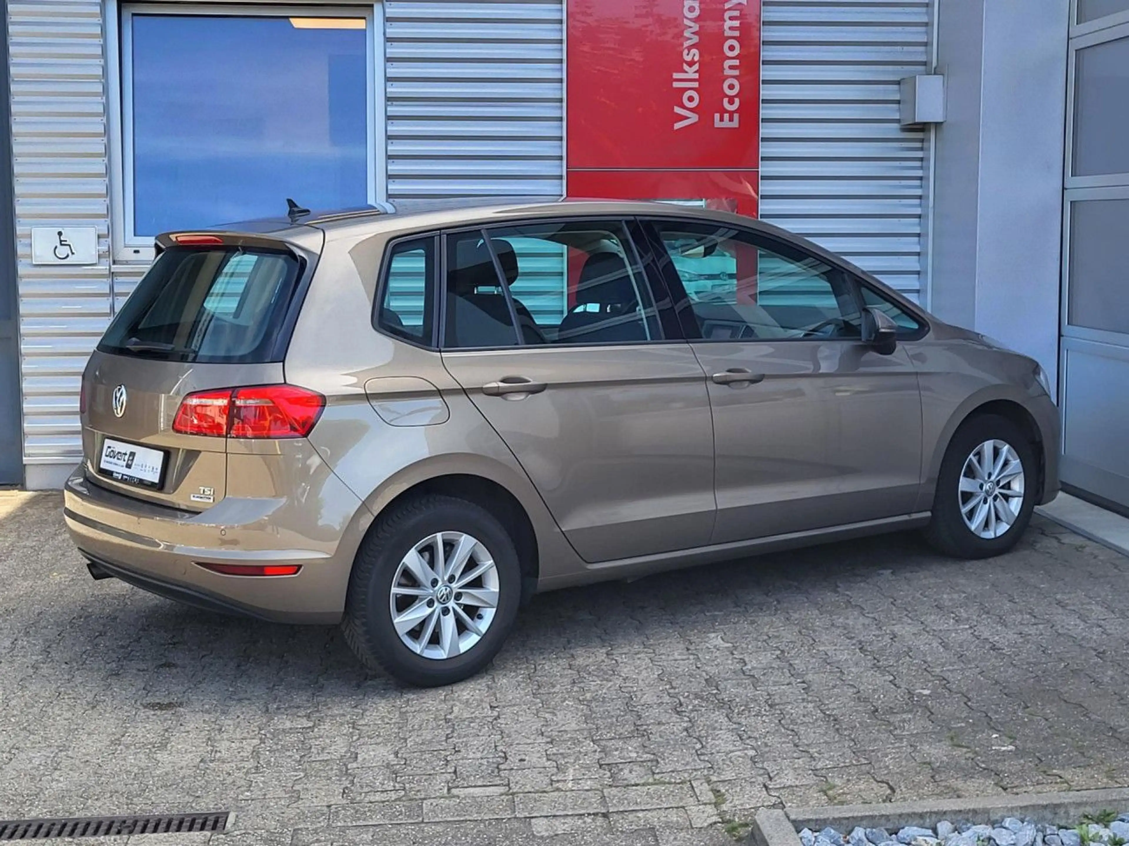 Volkswagen Golf Sportsvan 1.2 TSI Comfortline GRA PDC SHZ — photo 5