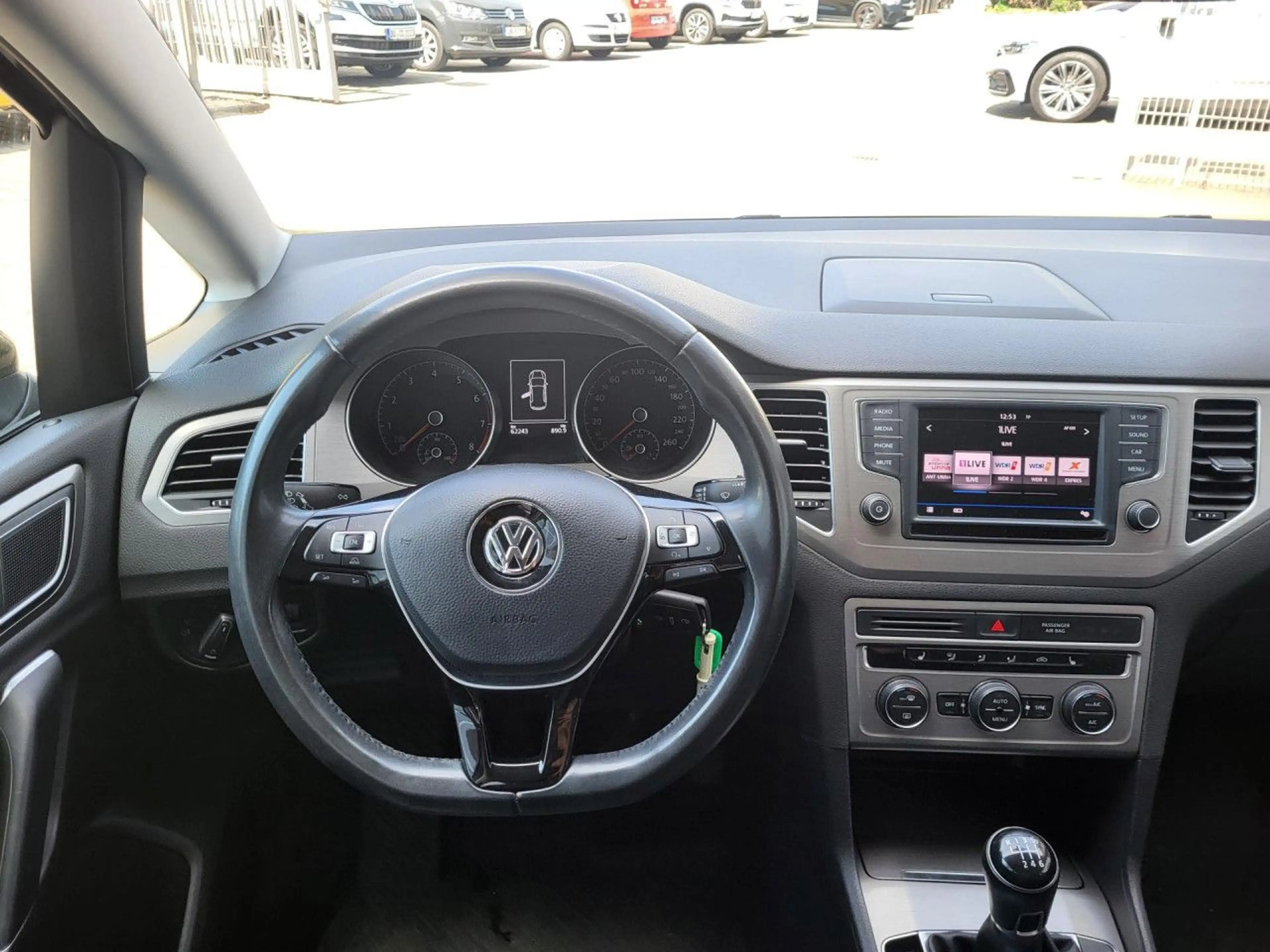 Volkswagen Golf Sportsvan 1.2 TSI Comfortline GRA PDC SHZ — photo 12