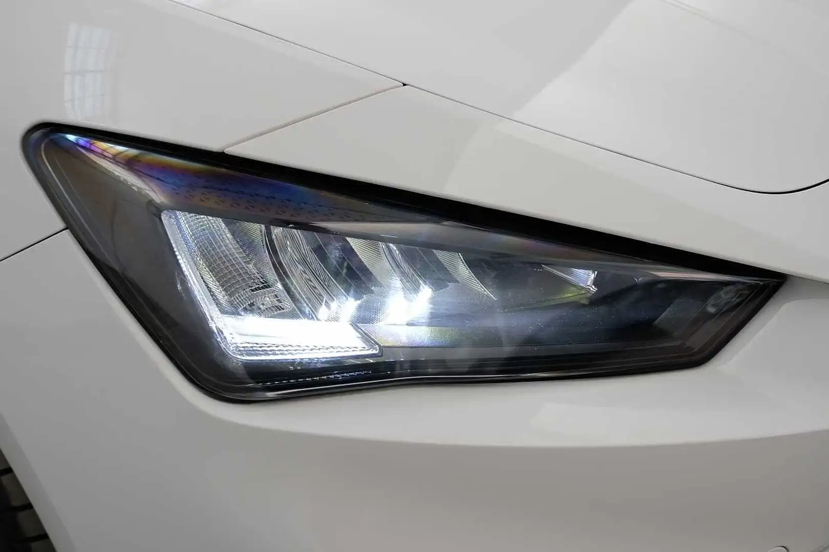 SEAT Leon 5P 1.4 TSI eHybrid 204 CV DSG PHEV FR MY25 Blanc - 2