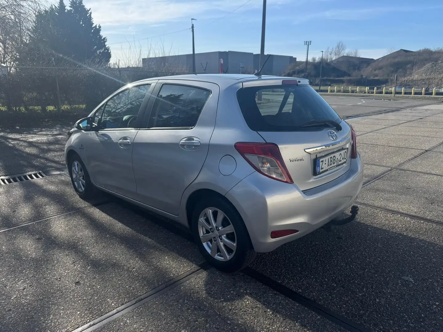 Toyota Yaris Yaris 1.33i VVT-i Life Argent - 2