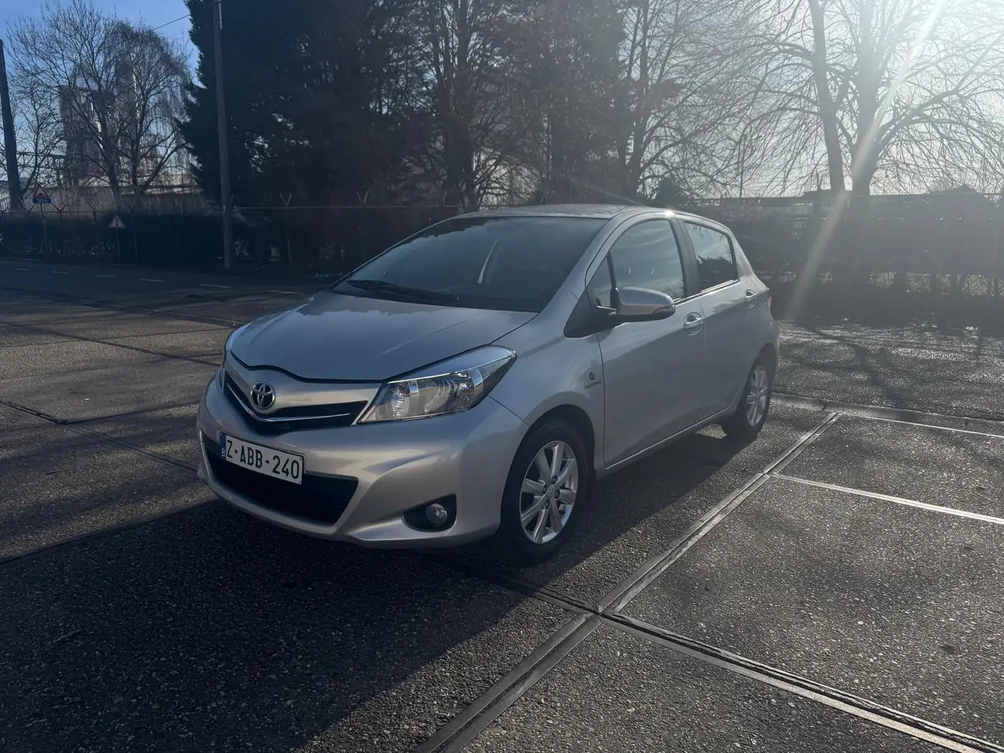 Toyota Yaris Yaris 1.33i VVT-i Life Argent - 1