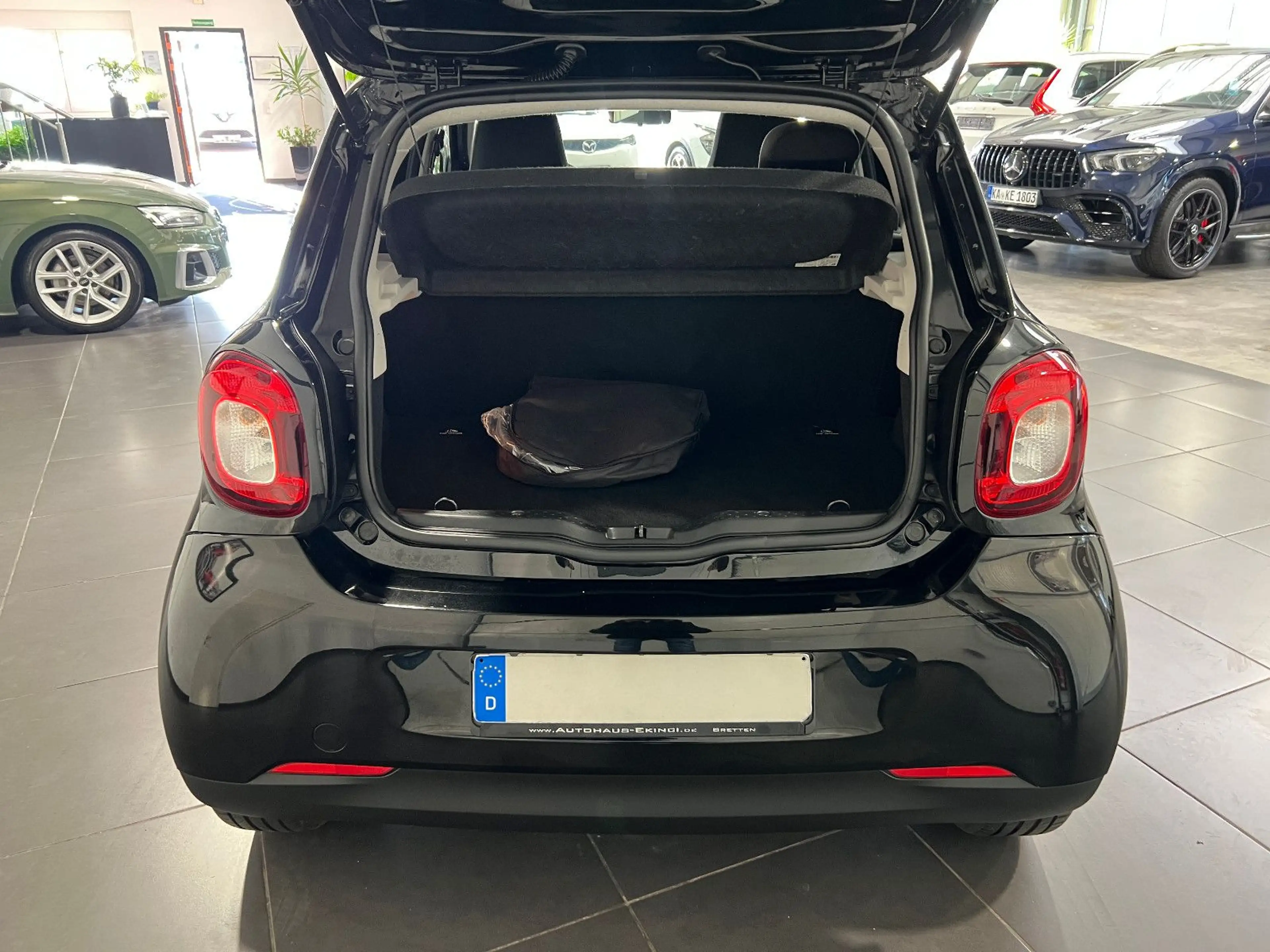 smart forFour EQ Automatik **SHZ*Klima*Tempomat** — photo 9