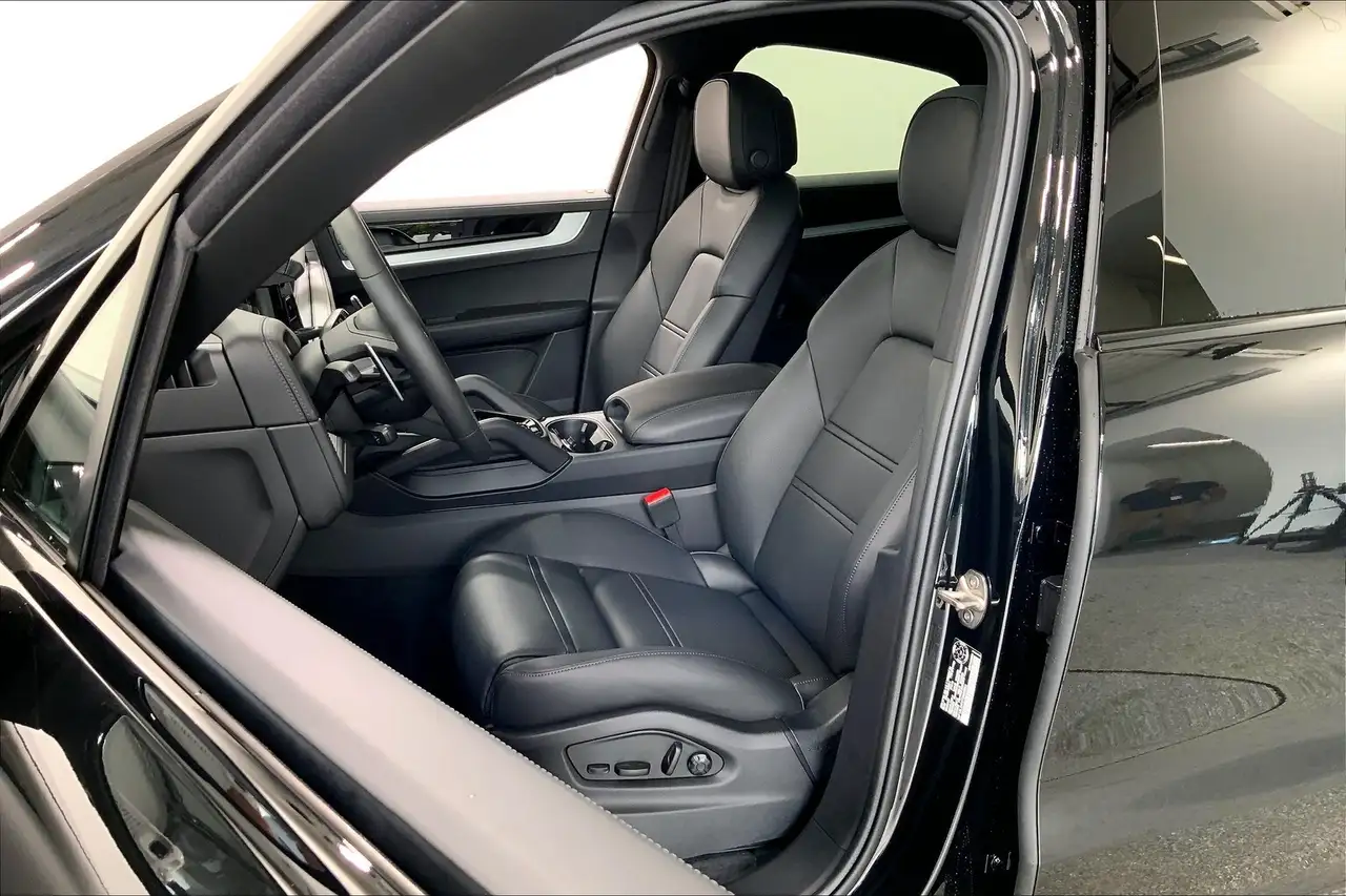Porsche Cayenne снимка Porsche Cayenne