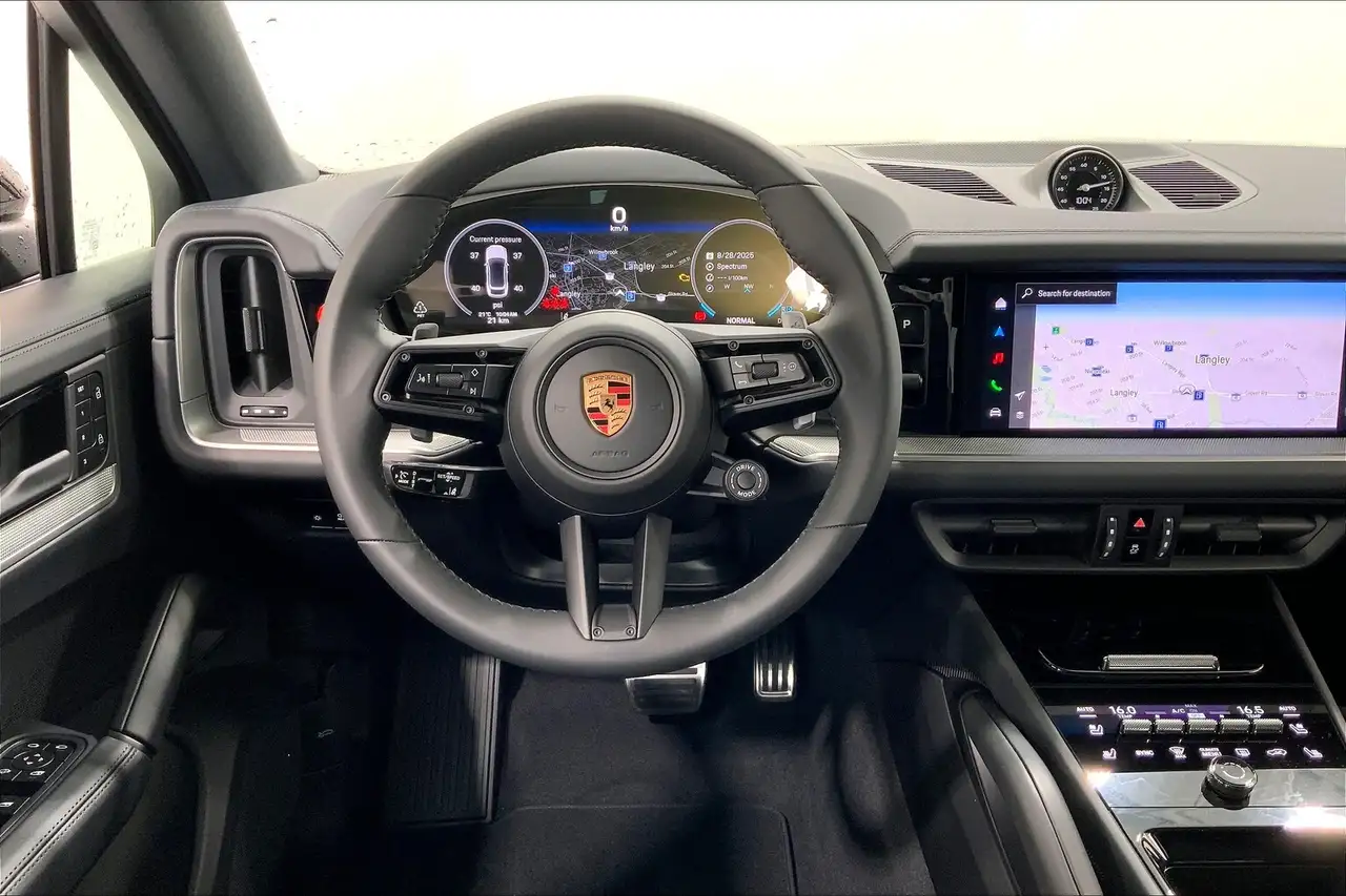 Porsche Cayenne снимка Porsche Cayenne