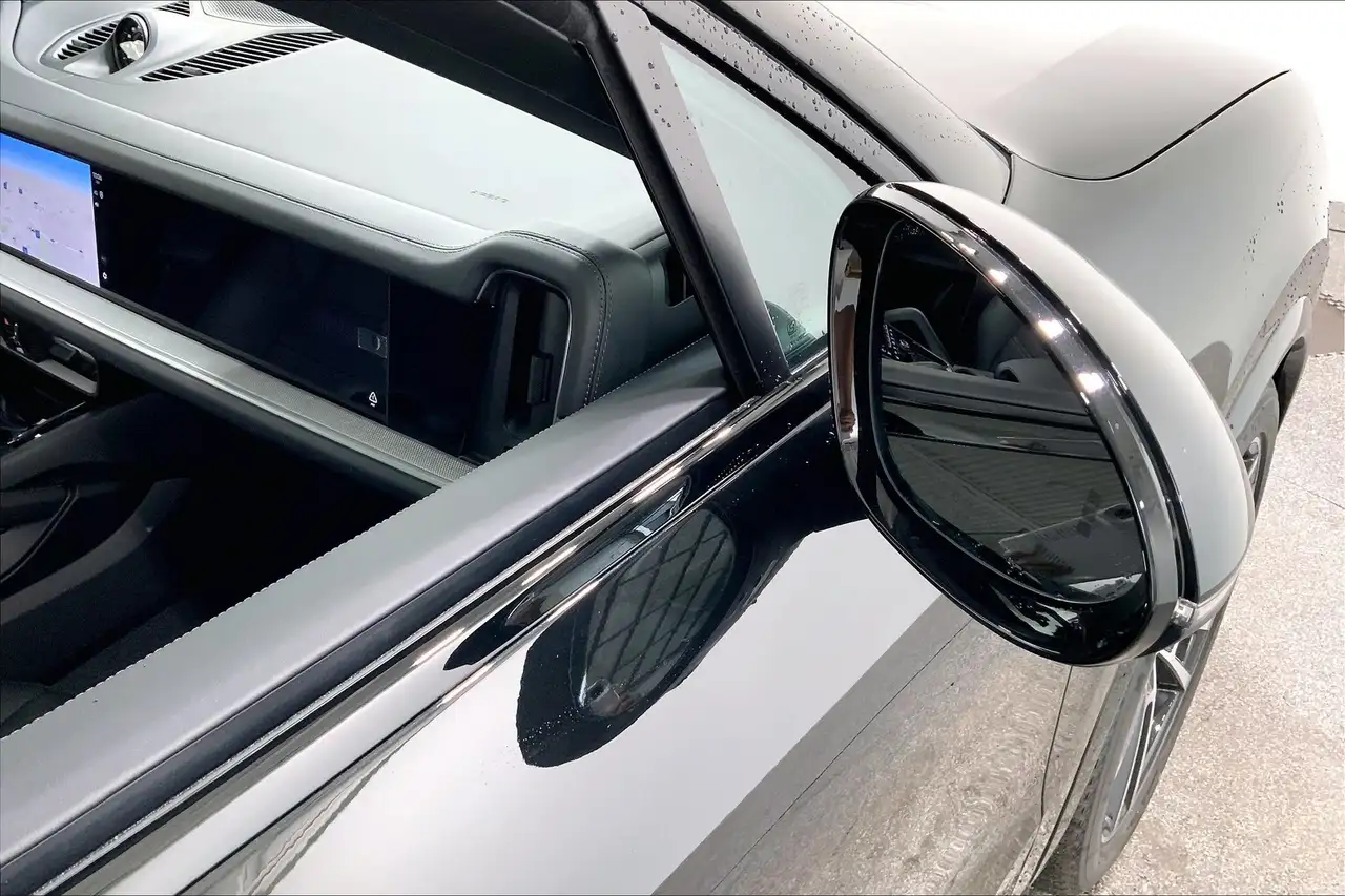Porsche Cayenne снимка Porsche Cayenne