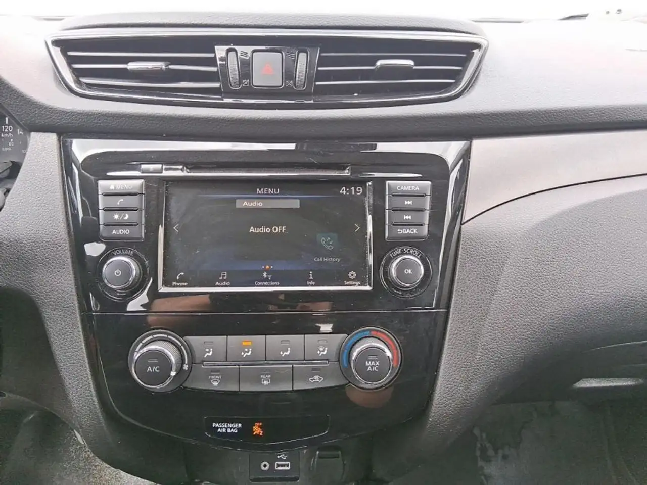 Nissan Qashqai снимка Nissan Qashqai