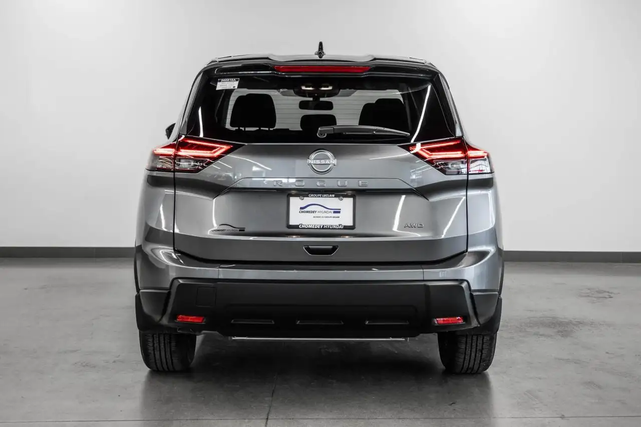Nissan Rogue снимка Nissan Rogue