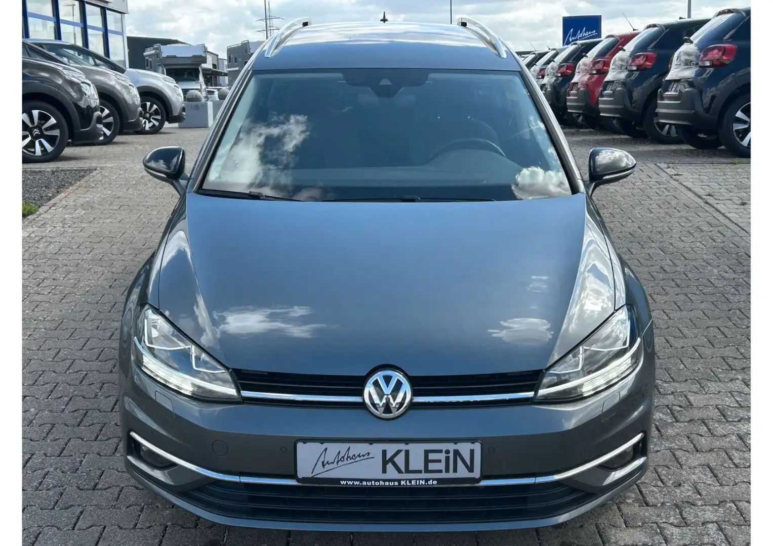 Volkswagen Golf 7 Variant 1.6TDi IQ.DRIVE *NAVI*SHZ*PDC*CAM Grau - 1