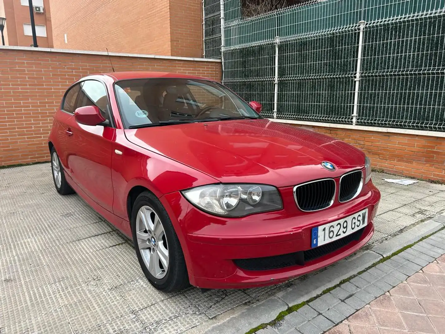BMW 116 116d Rojo - 2
