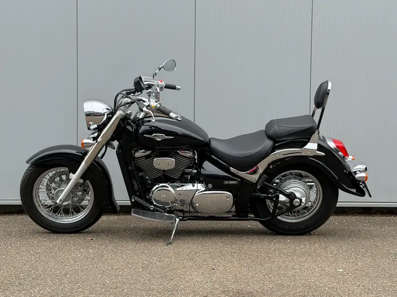 Suzuki Intruder C - foto 3