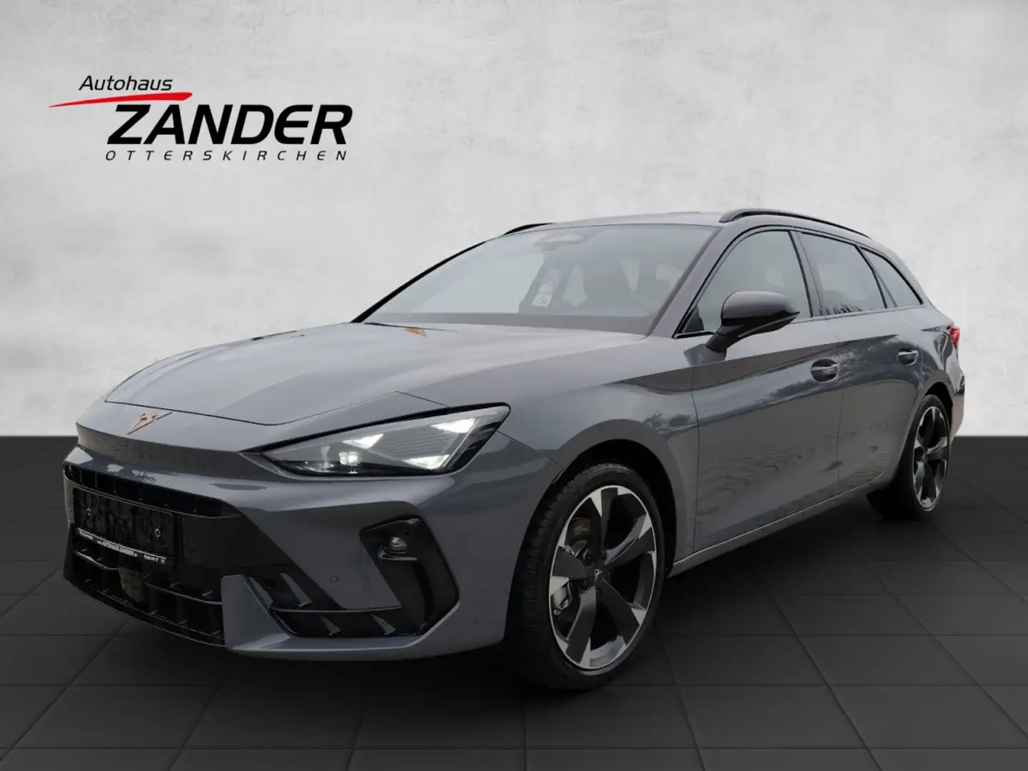 CUPRA Leon Sportstourer 1.5 TSI 110 kW Gris - 1