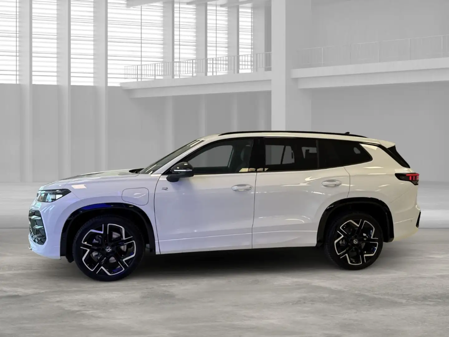 Volkswagen Tayron R-Line 1.5 eHybrid OPF DSG HUD AD El. Panodach Nav Weiß - 2