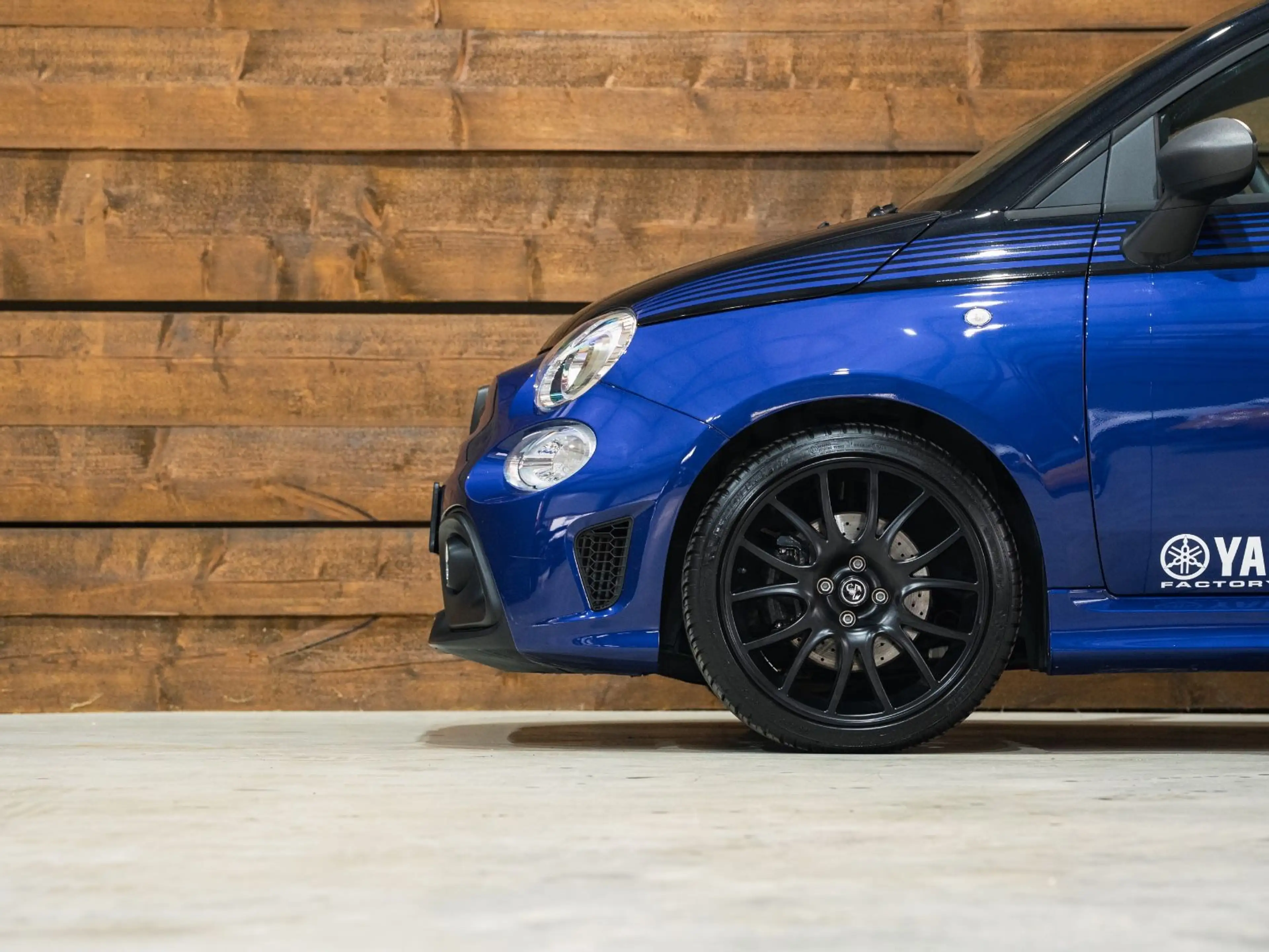 Abarth 595 MONSTER ENERGY YAMAHA*1of2000*SCHECKHEFT — photo 9