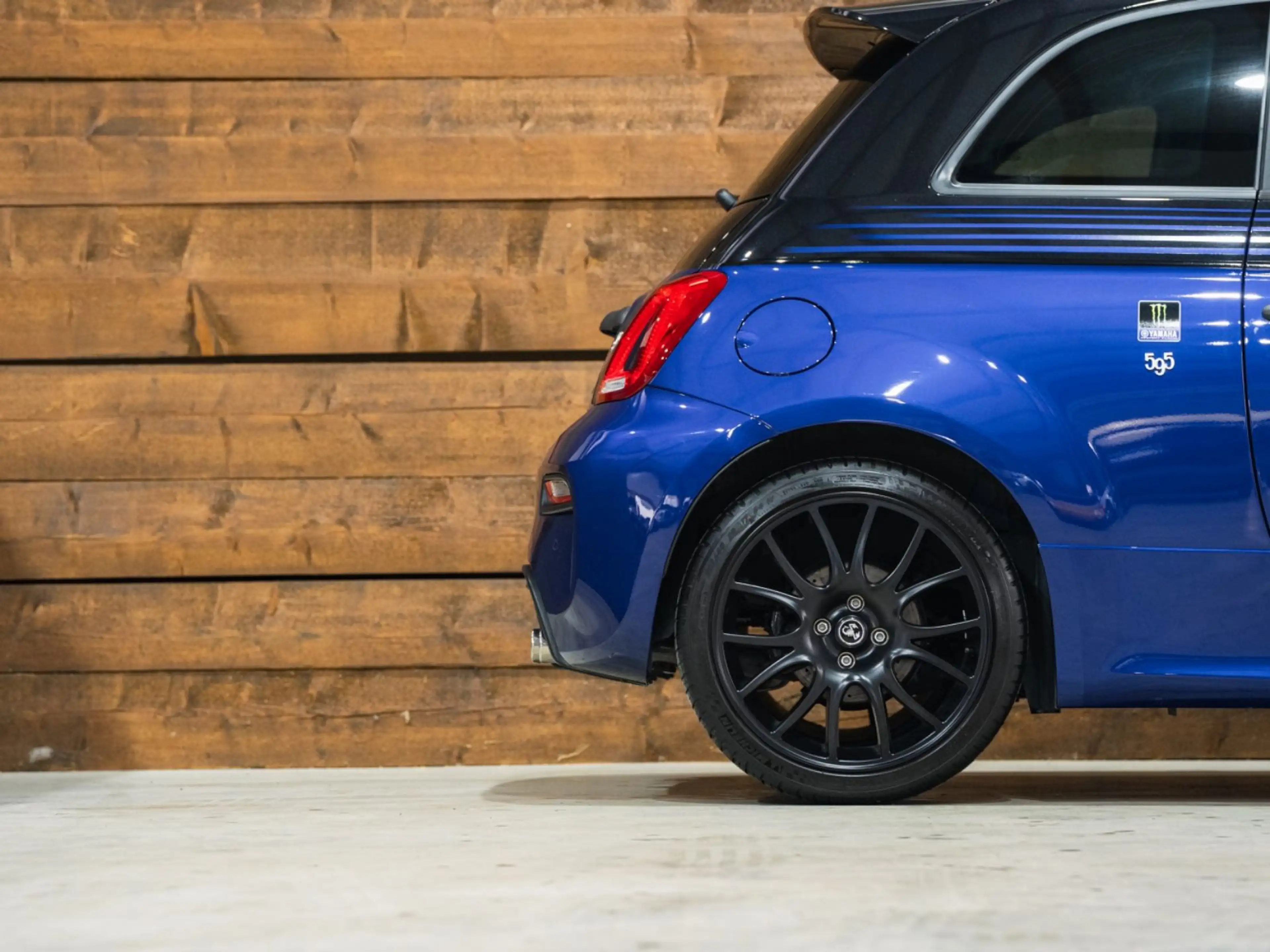 Abarth 595 MONSTER ENERGY YAMAHA*1of2000*SCHECKHEFT — photo 11