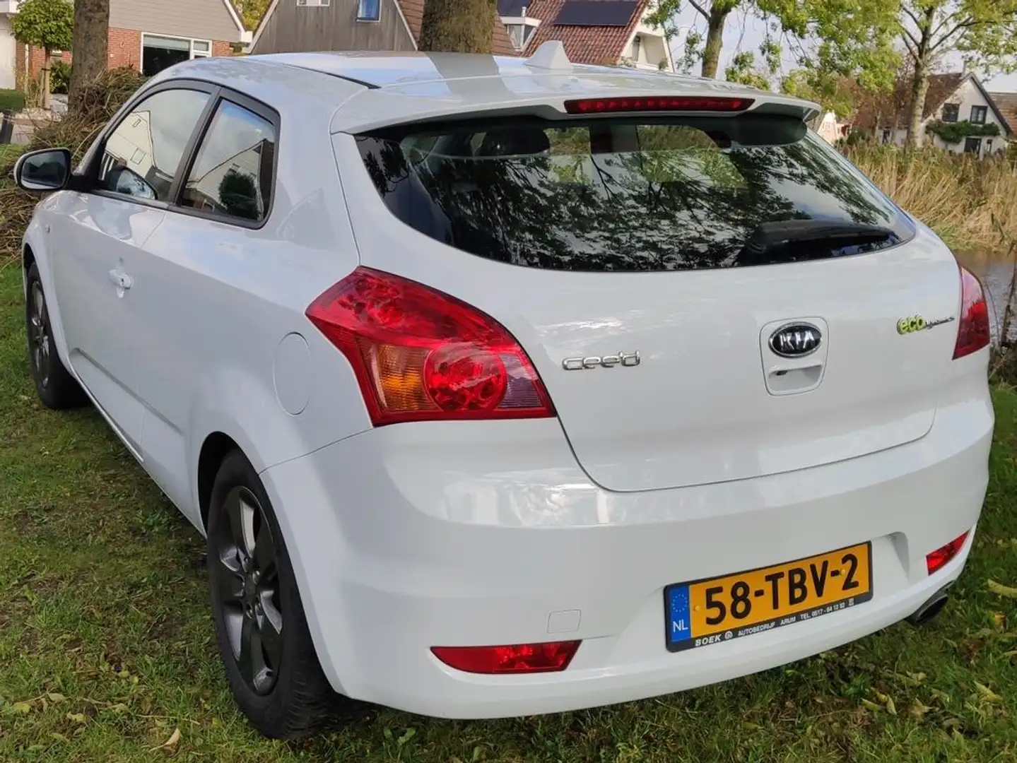 Kia Ceed / cee'd Ceed / cee'd 1.4 CVVT Seven Wit - 2