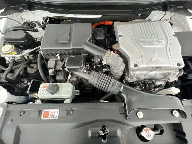 Mitsubishi Eclipse Cross view 21