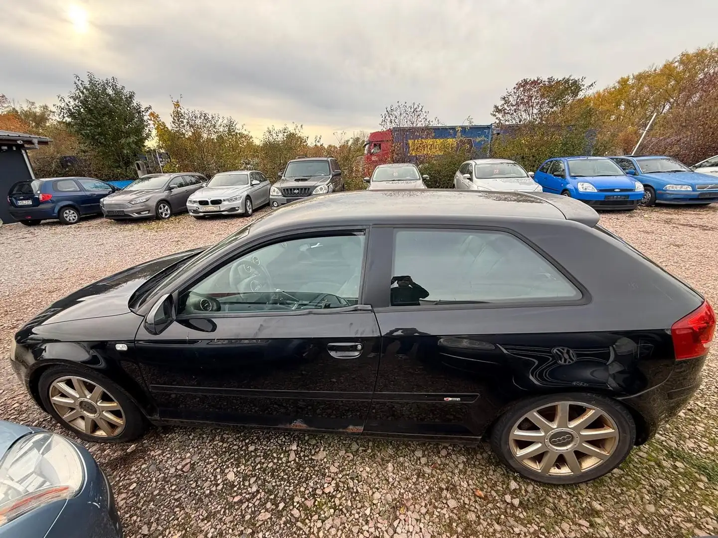 Audi A3 2.0 FSI S line Sportpaket plus*SHZ Noir - 2