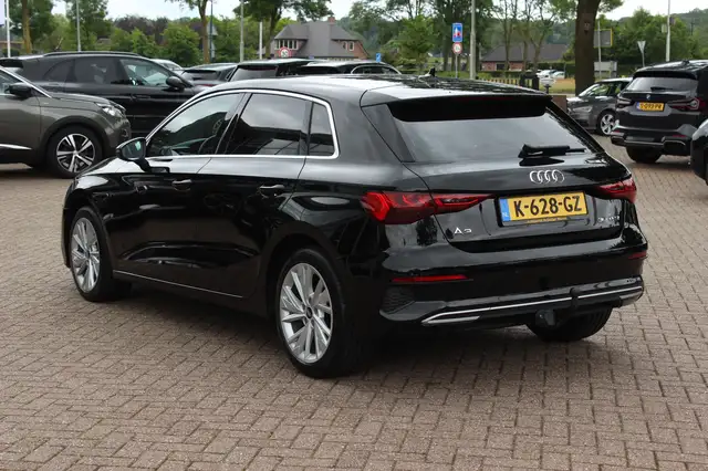 Audi A3 view 3