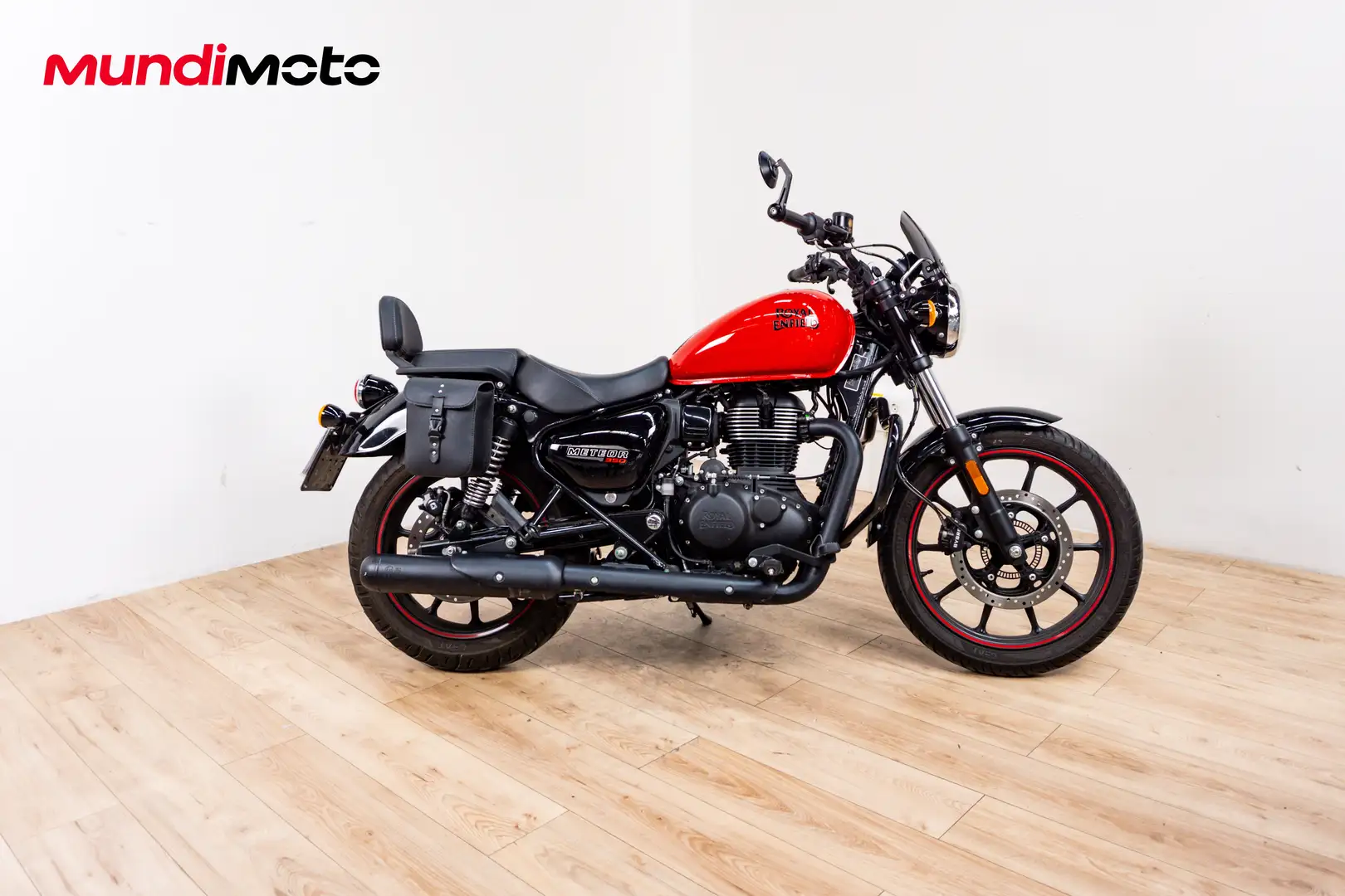 Royal Enfield Meteor 350 - 1