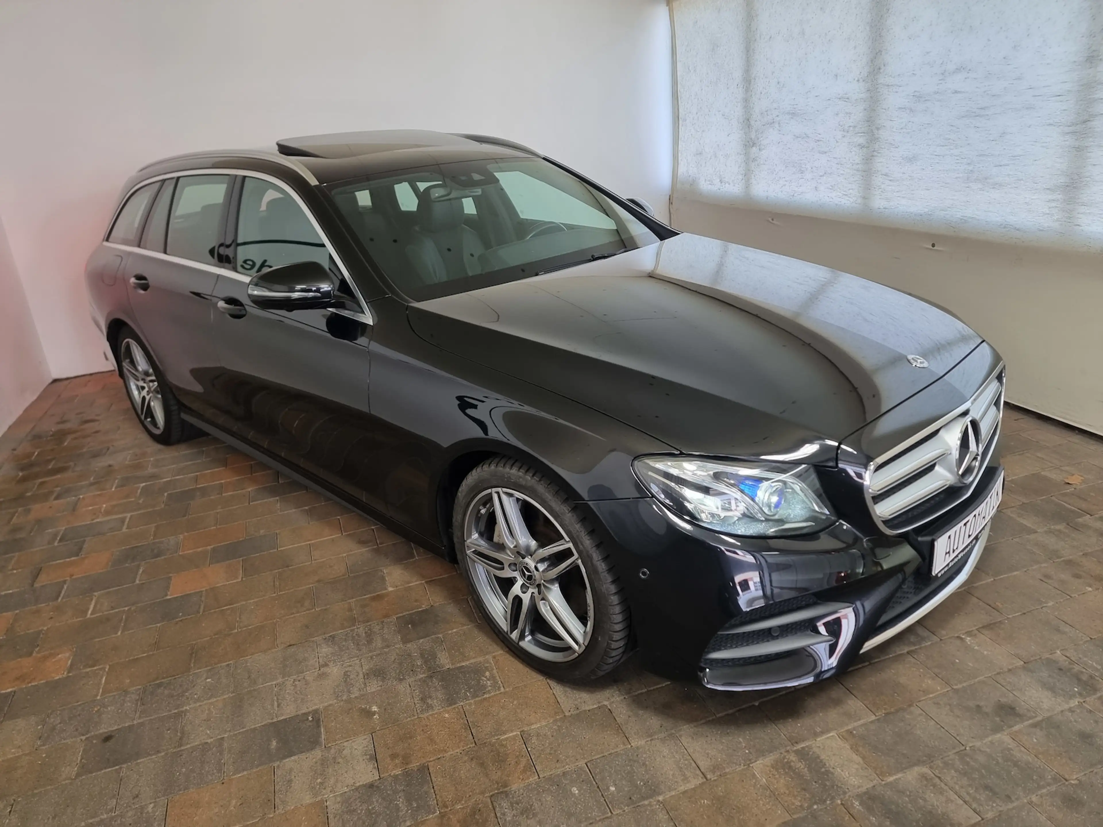 Mercedes-Benz E 350 d AMG-Line LED AHK GSD Navi Spur Kamera — photo 7
