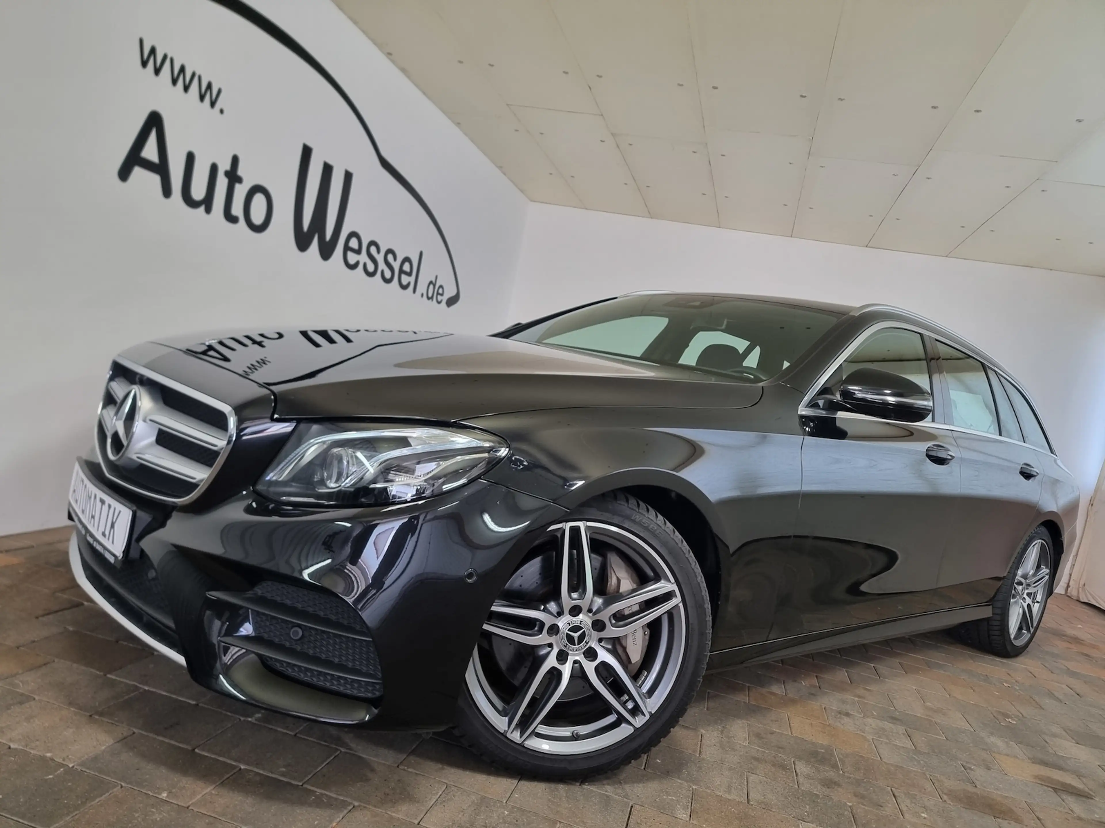Mercedes-Benz E 350 d AMG-Line LED AHK GSD Navi Spur Kamera