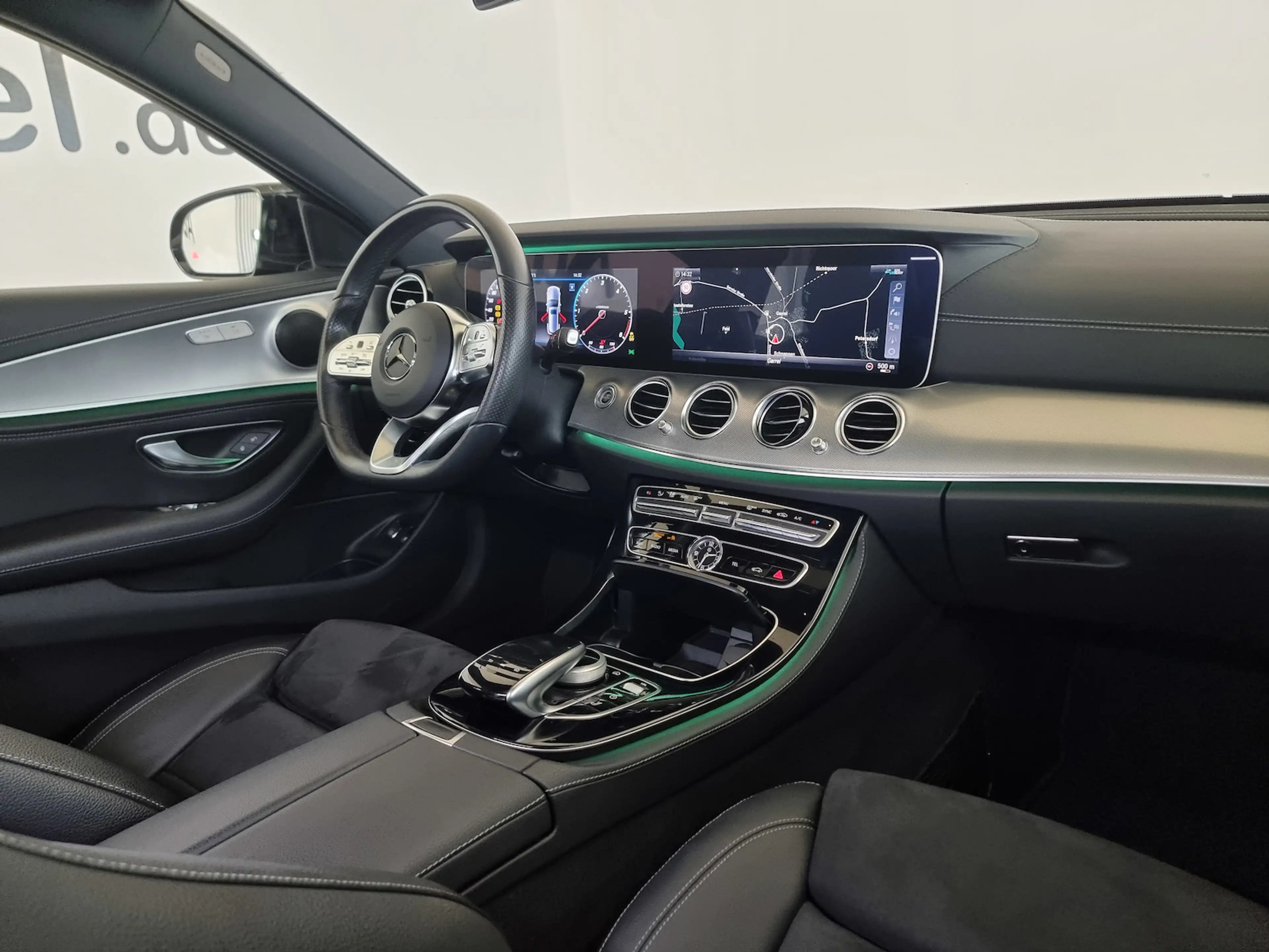 Mercedes-Benz E 350 d AMG-Line LED AHK GSD Navi Spur Kamera — photo 11