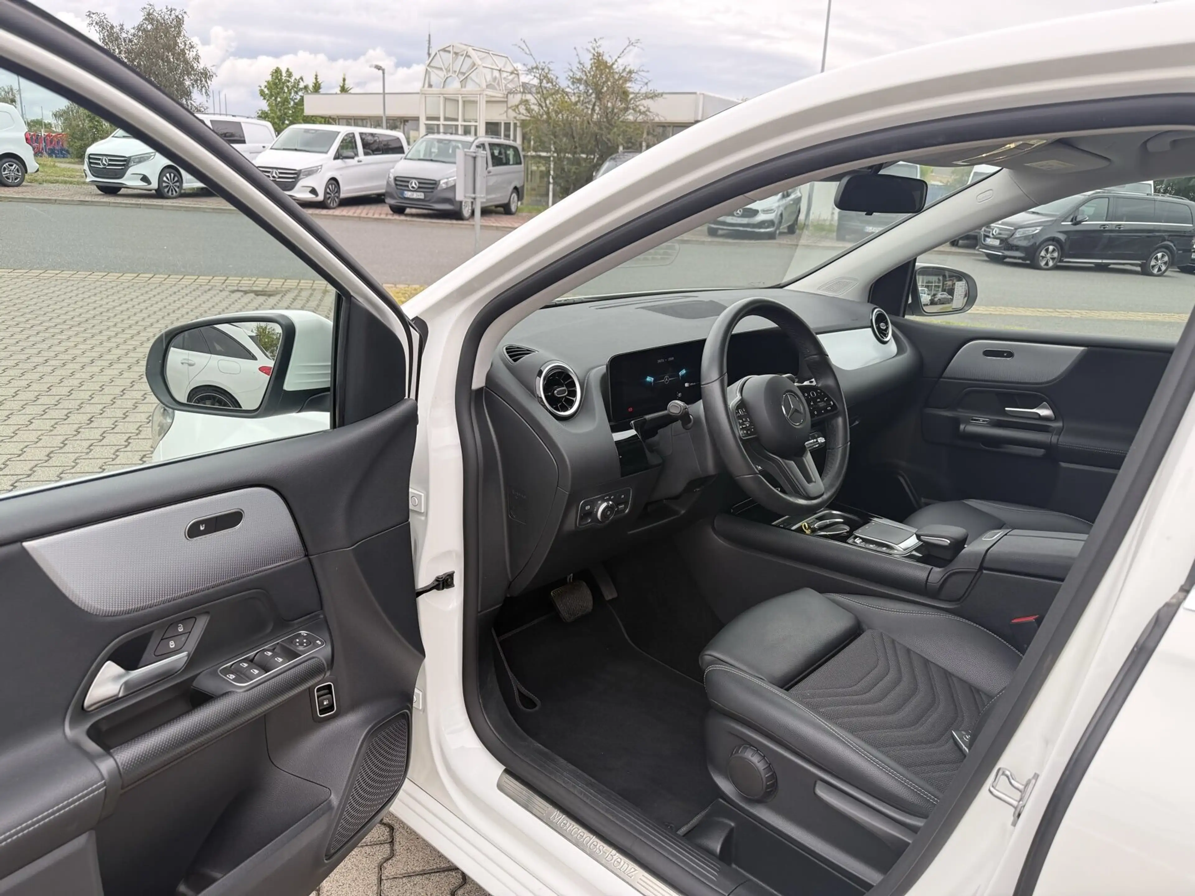Mercedes-Benz B 250 B 250 e Style/Navi/Autom./Klima/LED/Park-Assist. — photo 12