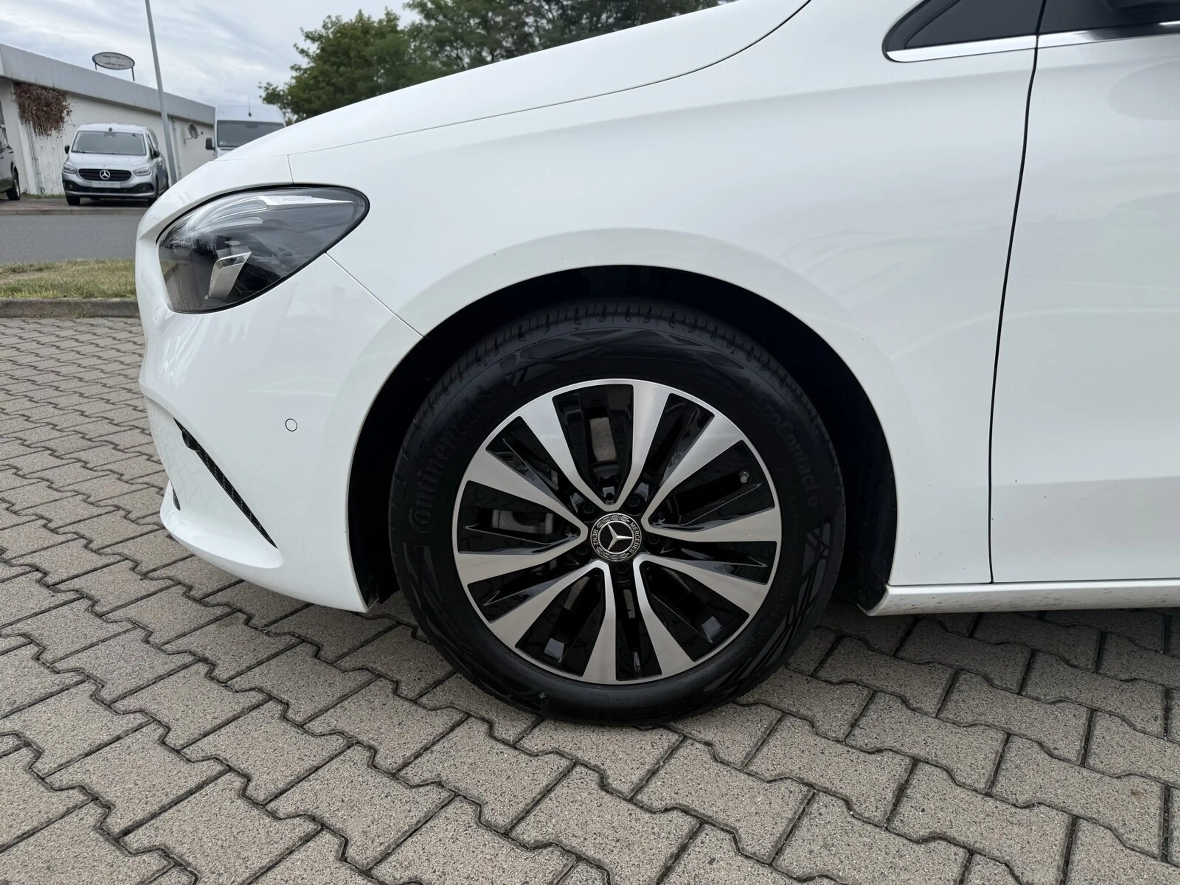 Mercedes-Benz B 250 B 250 e Style/Navi/Autom./Klima/LED/Park-Assist. — photo 9