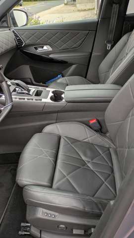 DS Automobiles DS 7 Crossback SUV