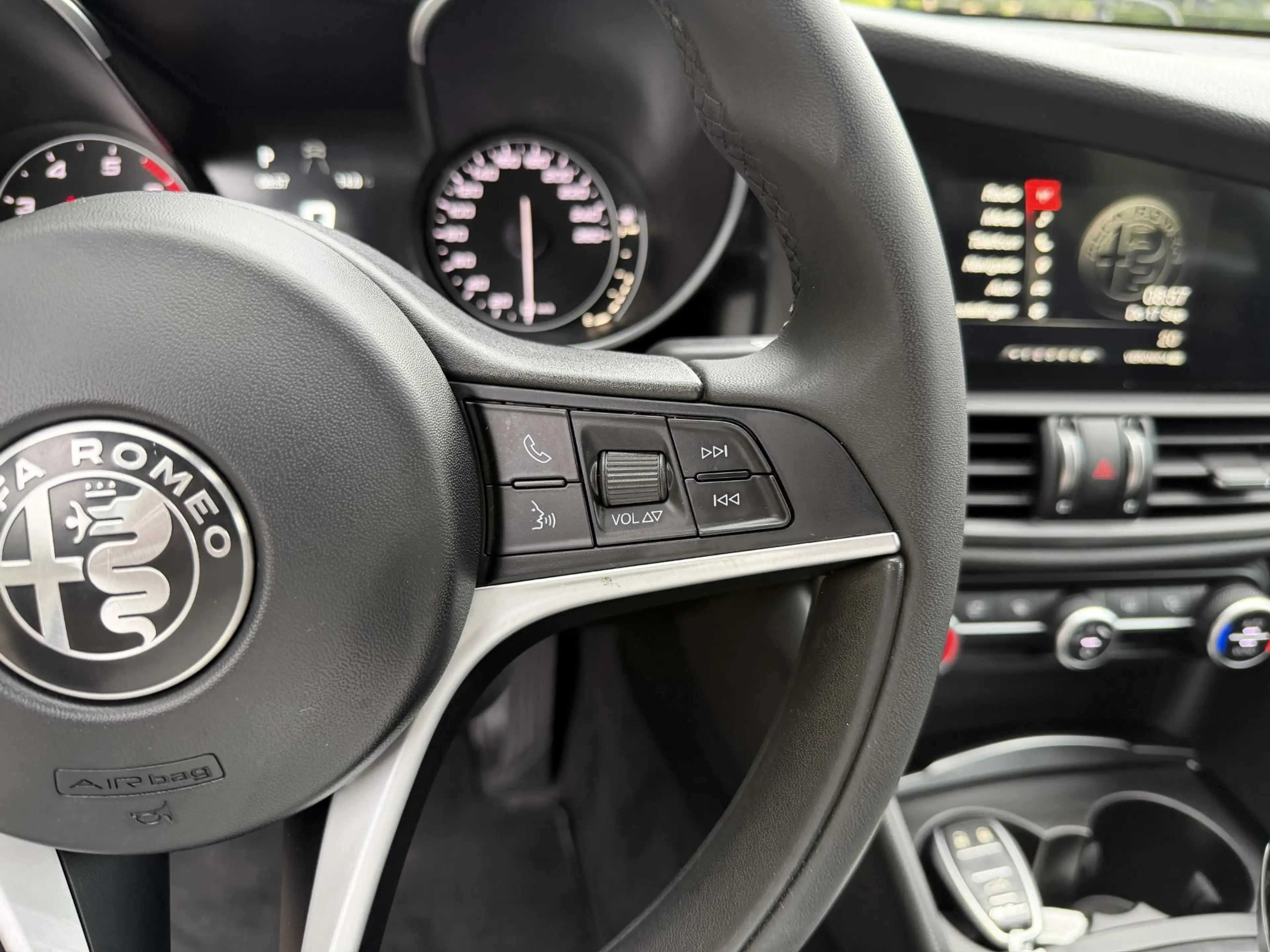 Alfa Romeo Giulia 2.0T Business | 91.000KM | Navi | Nieuwe Service & — photo 12