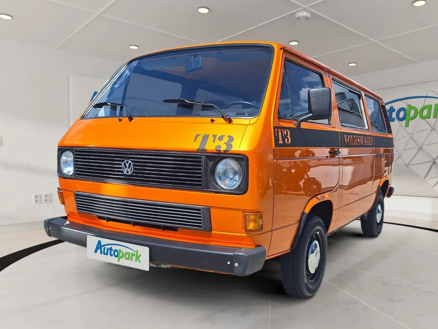 Volkswagen T3 Kombi 253 Orange - 1