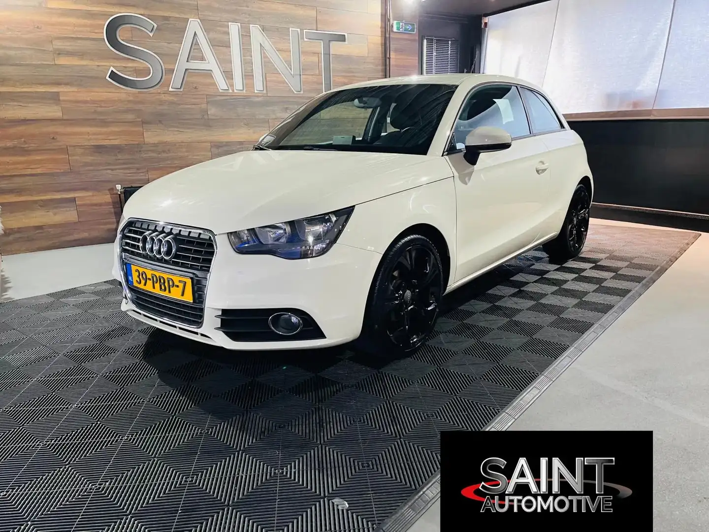Audi A1 1.2 TFSI Attraction Pro Line Business White - 1