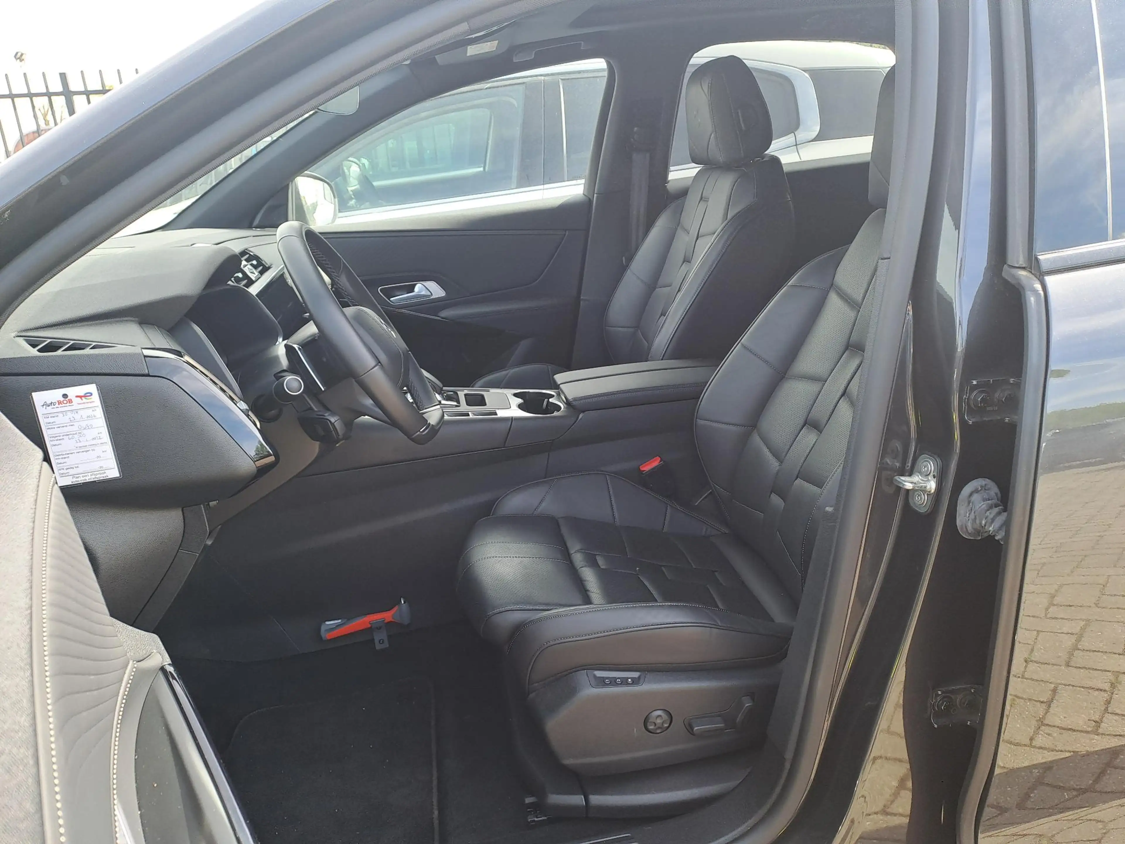DS Automobiles DS 7 1.6 PHEV 300 4x4 Etoile — photo 10