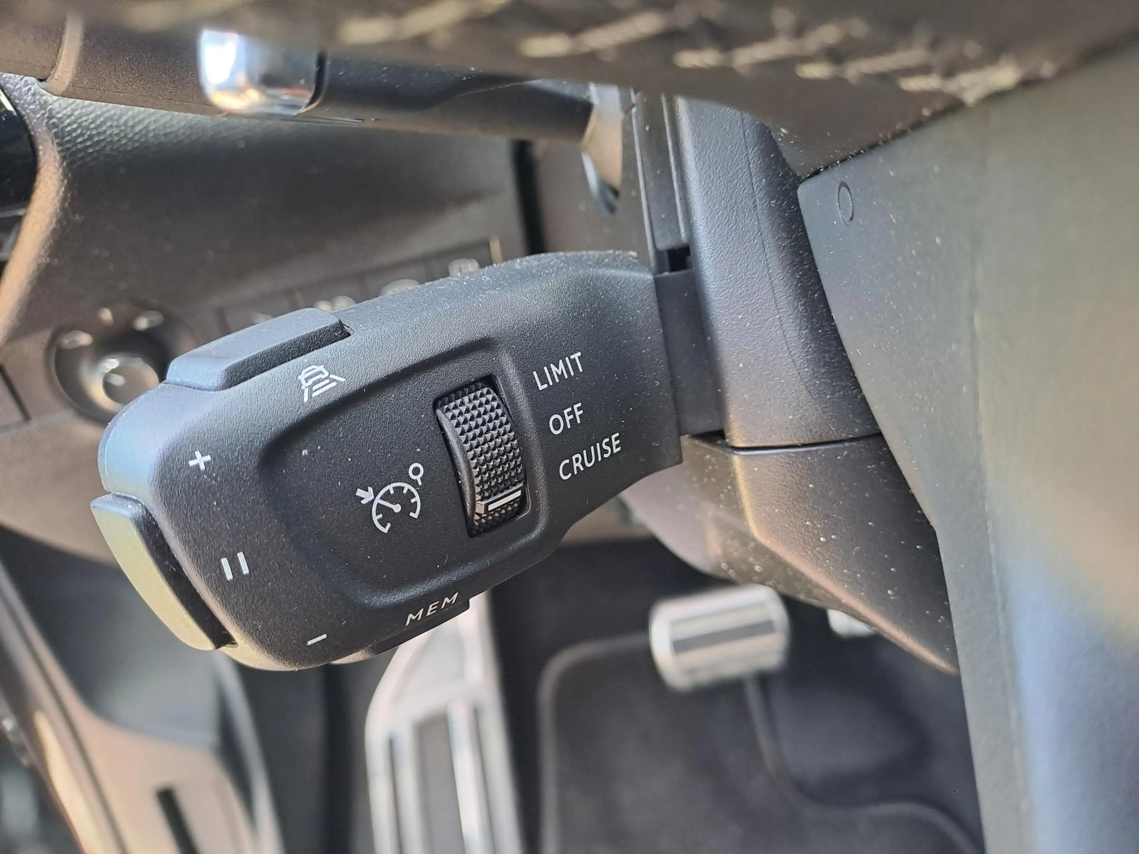 DS Automobiles DS 7 1.6 PHEV 300 4x4 Etoile — photo 14