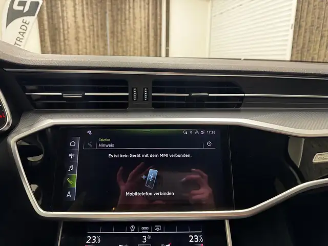 Audi A6 view 21
