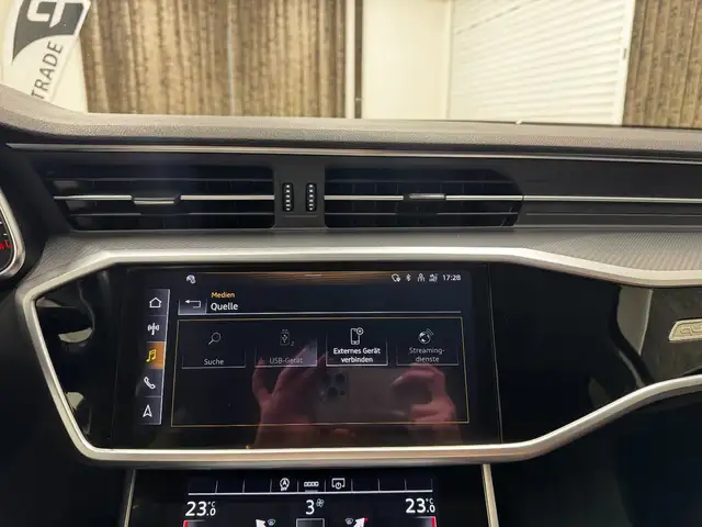 Audi A6 view 20