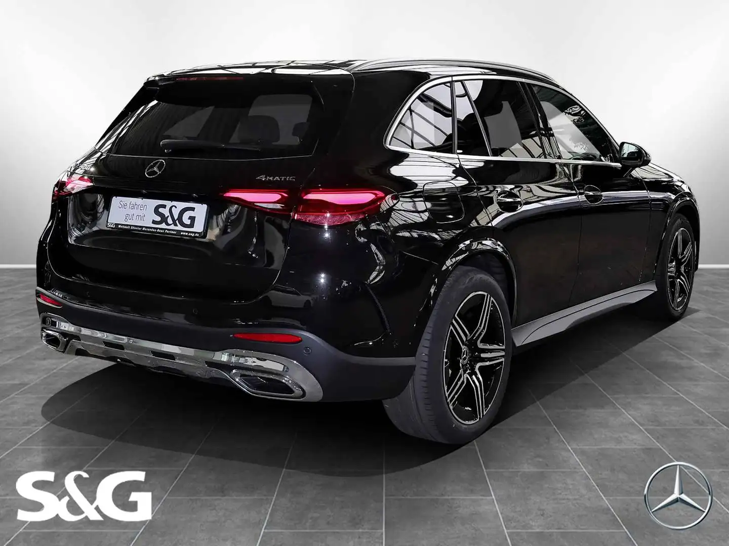 Mercedes-Benz GLC 300 4M AMG 360°+DIG-LED+Pano+AHK+Distronic Schwarz - 2