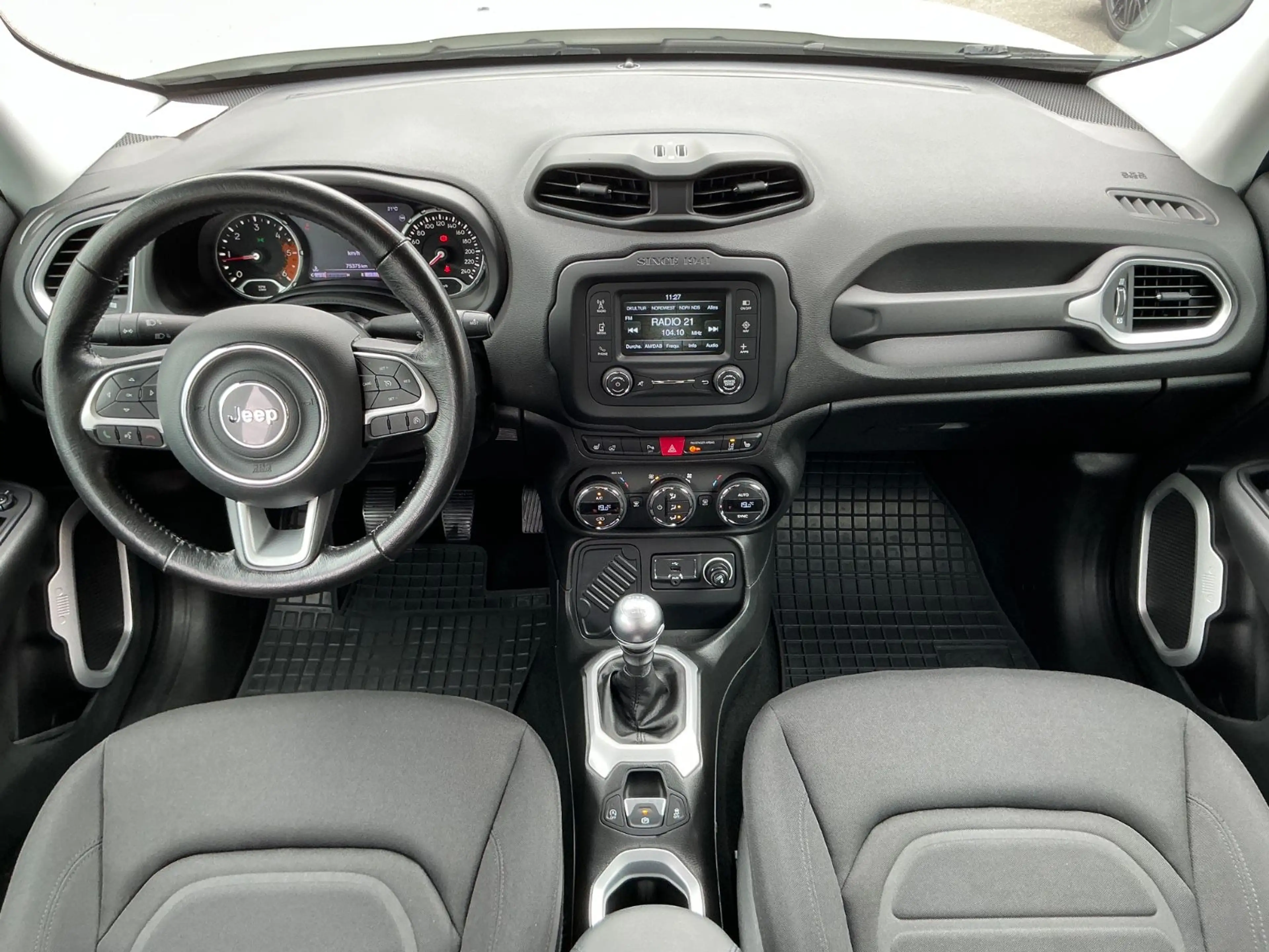Jeep Renegade Adventure 1.6 Multijet SHZ LHZ BT NAVI — photo 14