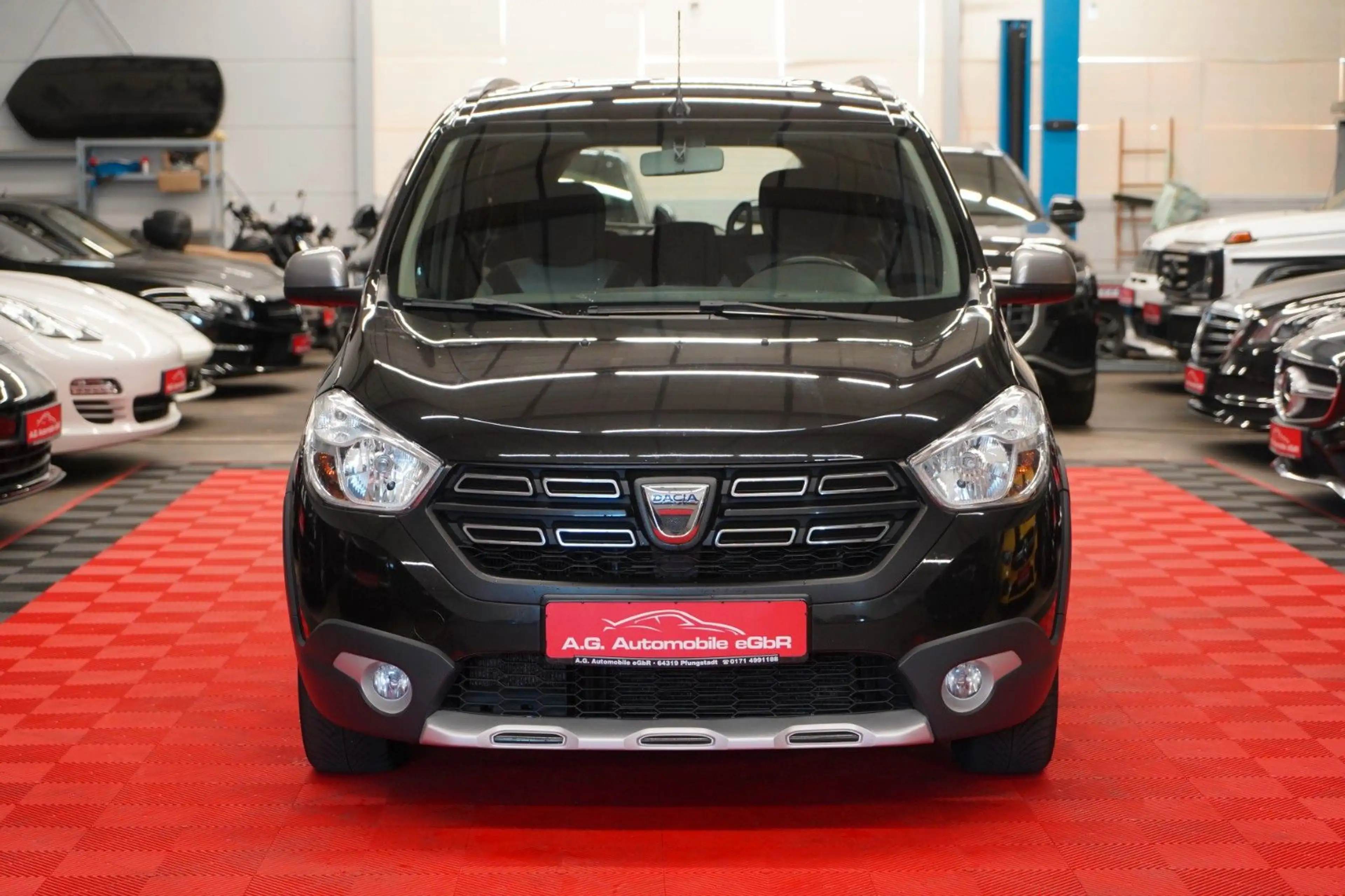 Dacia Lodgy 1.5 dCi Stepway Plus *Unfallfrei* — photo 2
